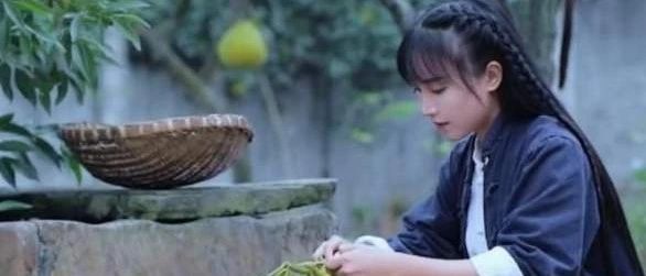 李子柒被央视点名：真正优秀的人，背后藏着什么秘密？