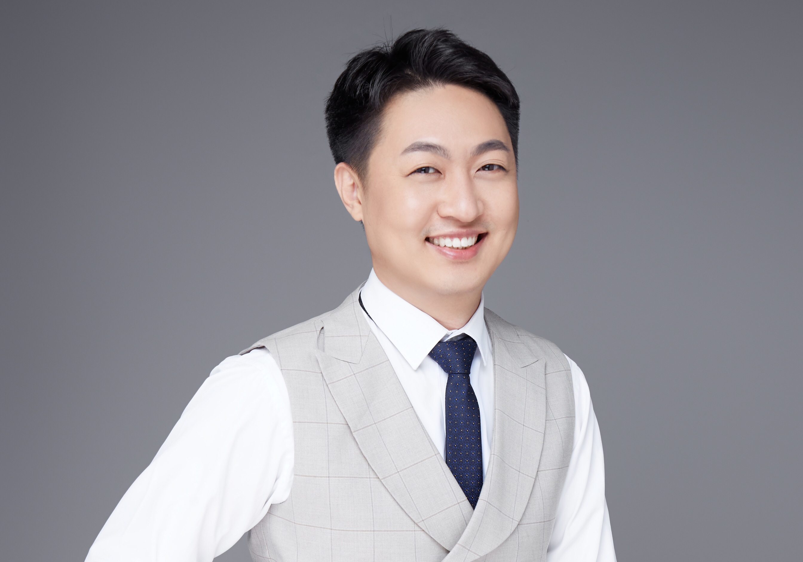 专访顾问帮创始人曹塬君：做企业人才链接网的“仓管和保修员” 