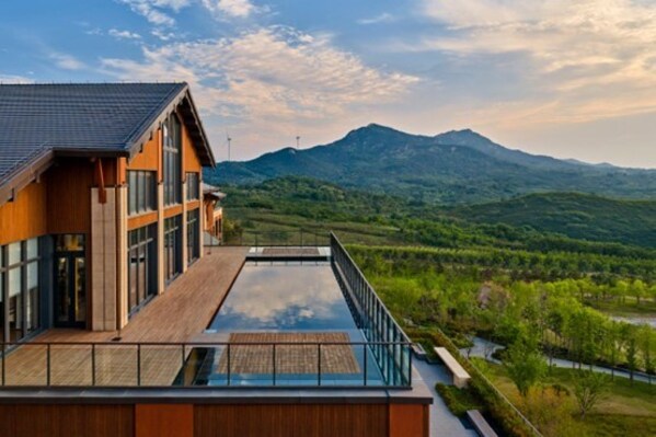 青岛石灿酒店，希尔顿格芮精选开门迎客----龙斗山麓的原石，蜕变为璀璨的石之印记