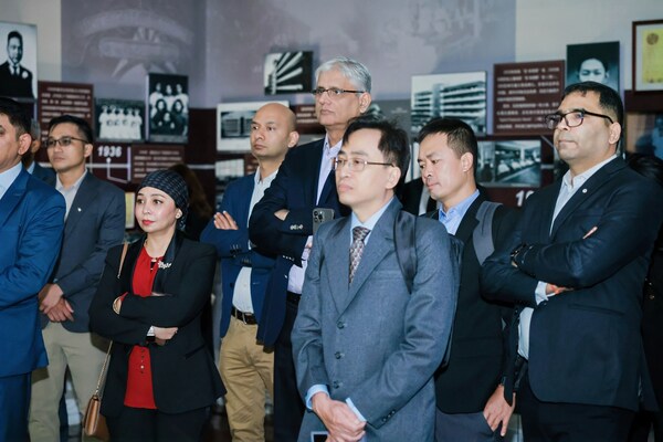 11名海外内镜领域医生齐聚上海瑞金 技术出海照亮健康丝路